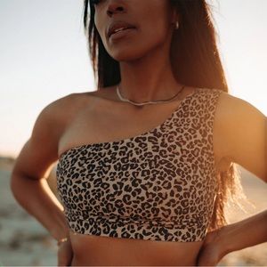 Albion Pursuit Icon Swim Crop, size Small